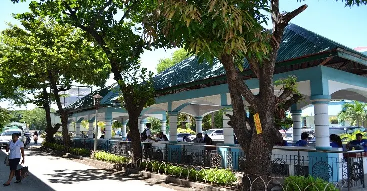 university-of-northwestern-philippines-infrastructure